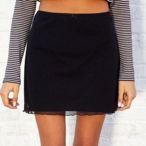 BRANDY MELVILLE MINI BLACK SKIRT